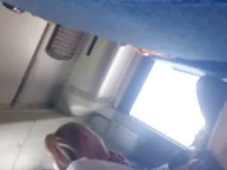 Say xỉn, chồng thức dậy và bắt đầu chết tiệt vợ phim set bo chong nang dau nhat ban của ông với một người bạn